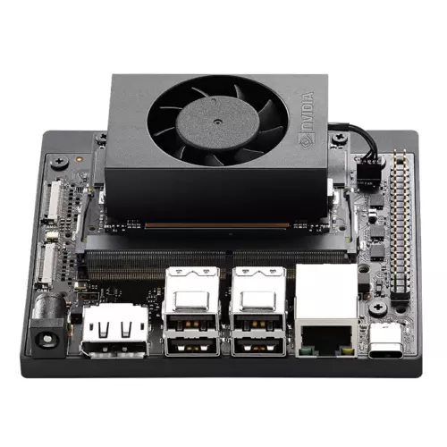NVIDIA Jetson Orin Nano Super Developer Kit ön görünüm, fanlı soğutucu, USB, HDMI ve Ethernet portları